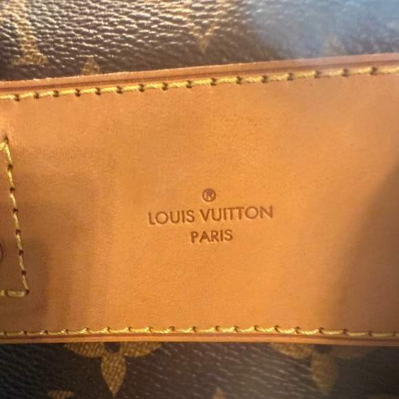 Authentic Louis Vuitton Bosphore Backpack with Monogram Pattern - Picture 7 of 11